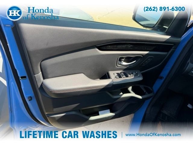Certified Used 2024 Diffused Sky Pearl Honda TrailSport image 7