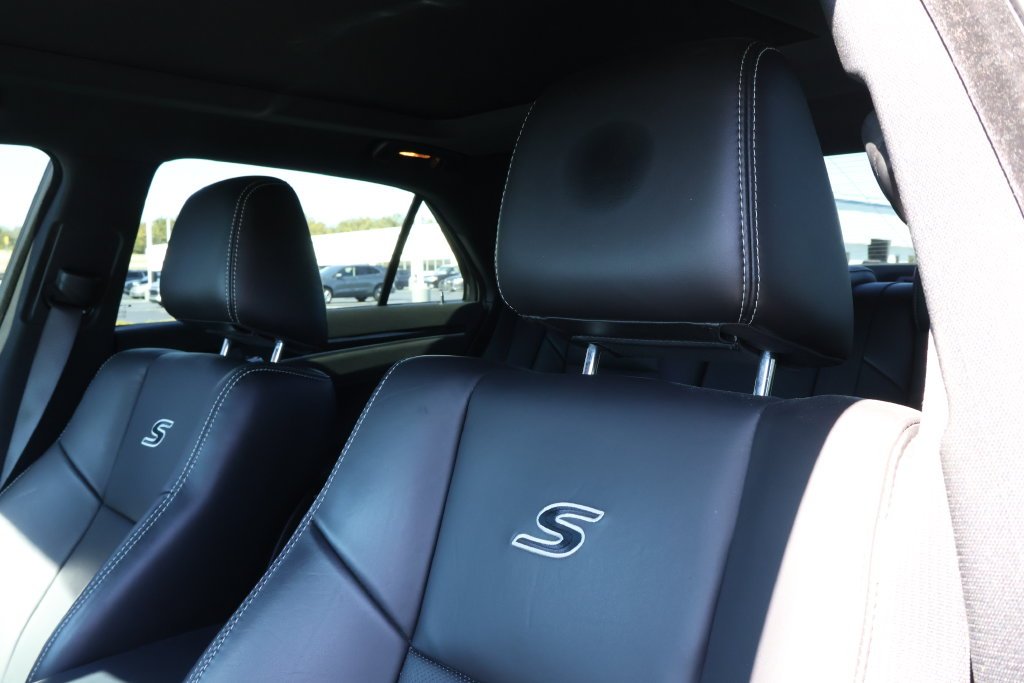 2023 Chrysler 300 S - Photo 12