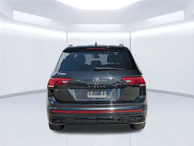 Used 2023 Black Volkswagen 2.0T SE R-Line Black image 5
