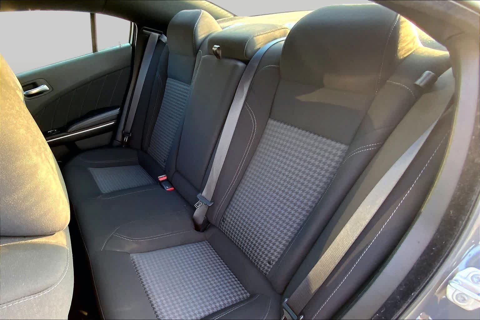 Used 2023 Destroyer Gray Clearcoat Dodge SXT image 20