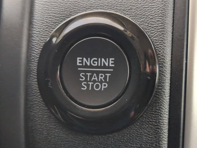 Used 2025 White Ford Active image 17