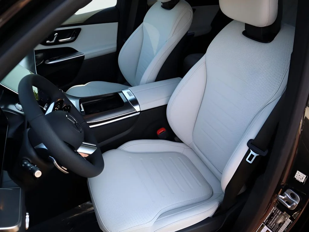2026 Mercedes-Benz GLC Base - Photo 32