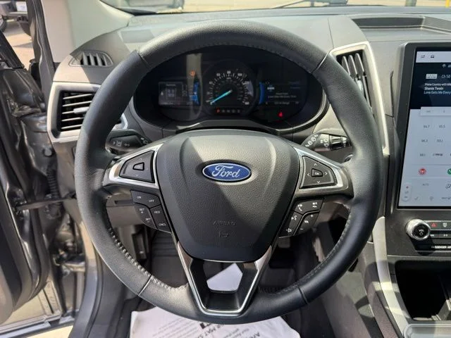 Used 2024 Gray Ford SEL image 22