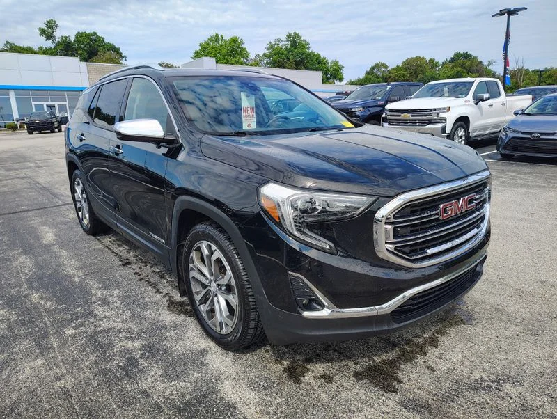 Used 2020 Black GMC SLT image 3