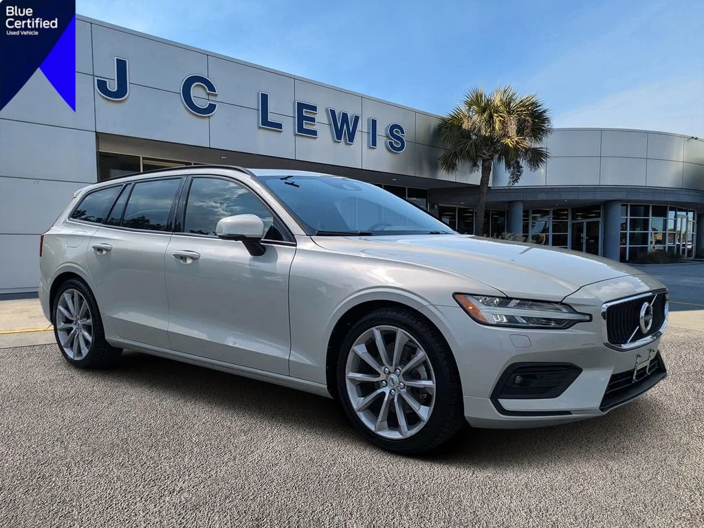 2020 Volvo V60