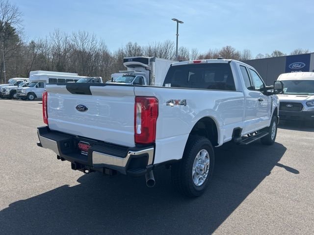 New 2026 White Ford XLT image 9