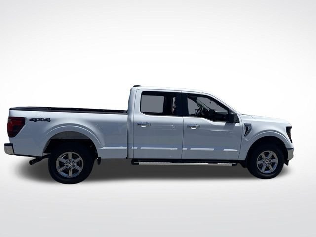 Certified Used 2024 Oxford White Ford XLT image 6