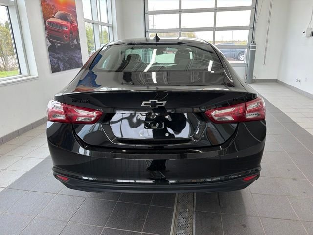 Used 2023  Chevrolet LT image 4