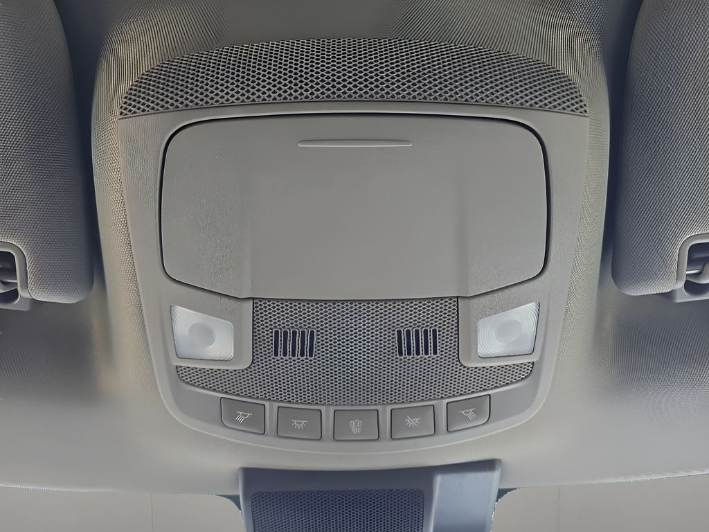 Used 2019 White Ford  image 22