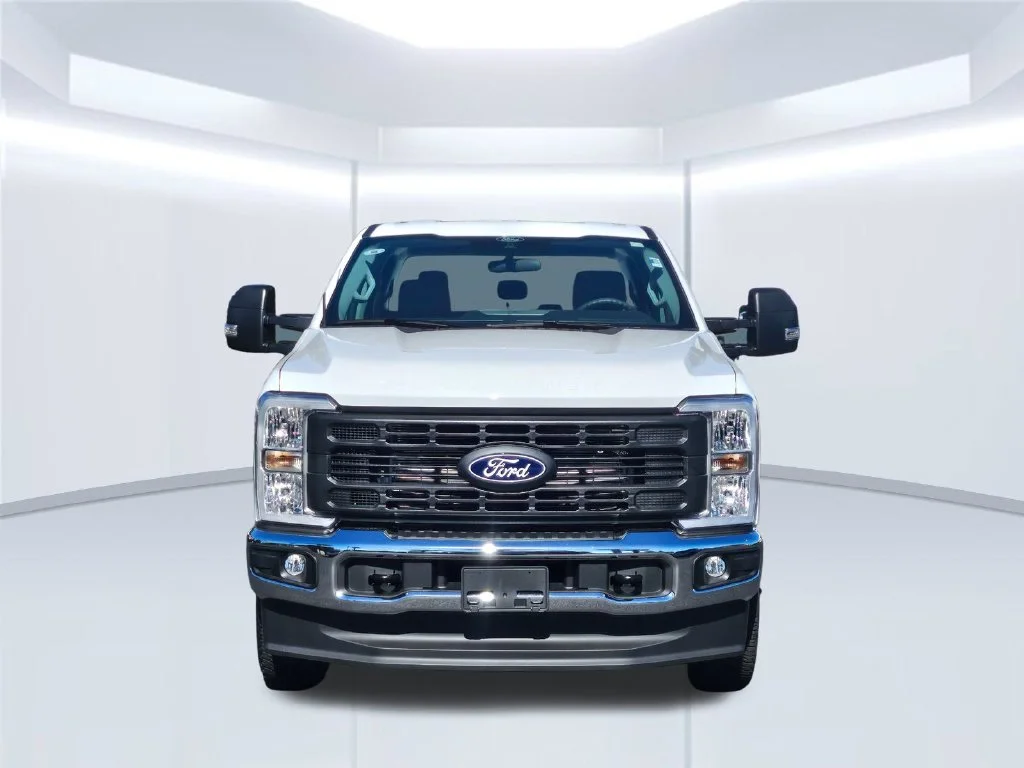 New 2027 White Ford XL image 17