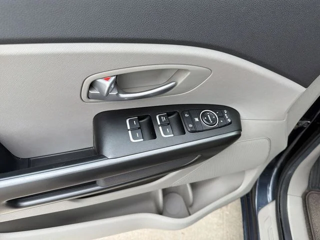 Used 2015 Blue Kia LX image 15