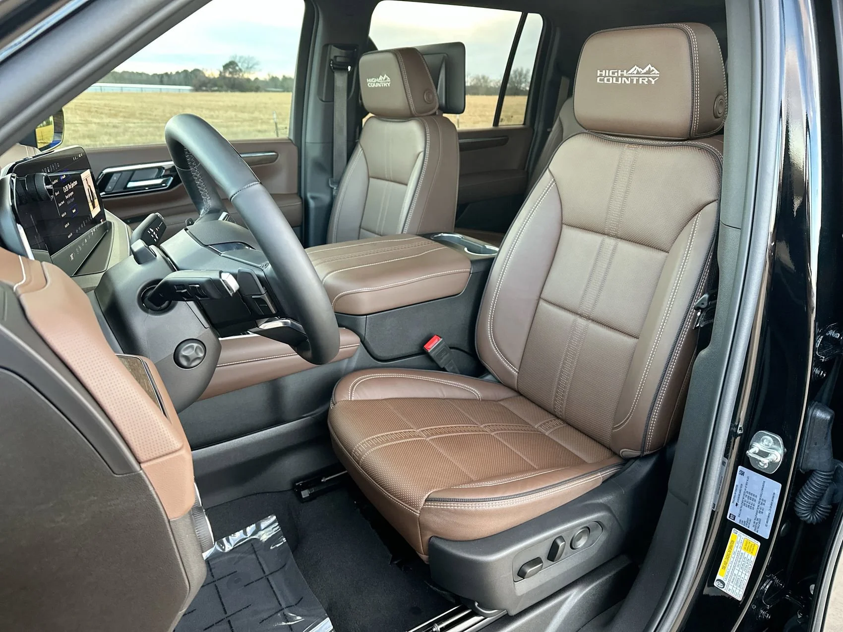 Used 2025 Black Chevrolet High Country image 11