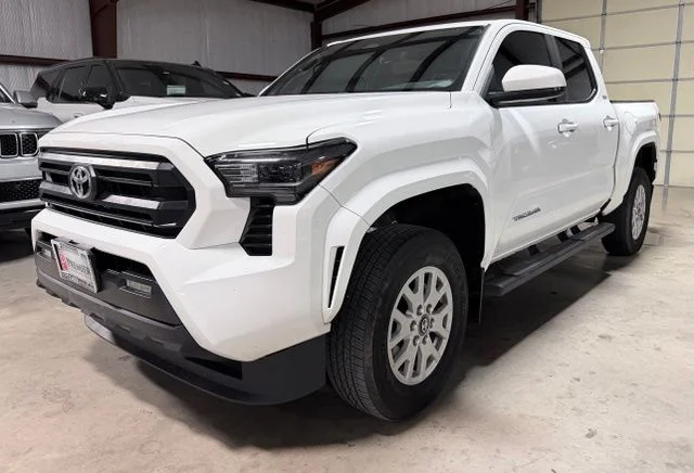 Used 2024 White Toyota SR5 image 6