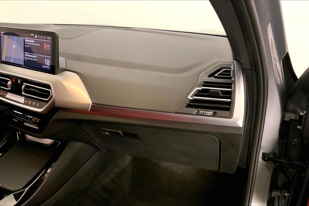 Used 2024 Skyscraper Grey Metallic BMW  image 16