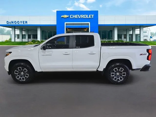 2026 Chevrolet Colorado Z71 - Photo 11