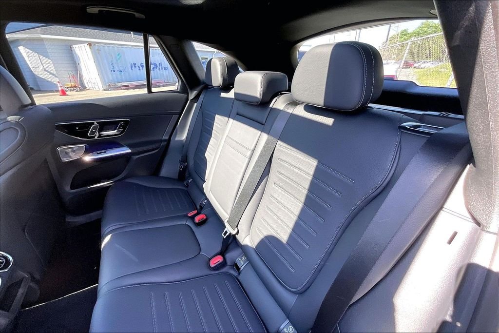 Used 2026 Gray Mercedes-Benz GLC 300 image 18