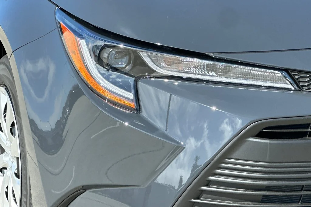 New 2027 Underground Toyota  LE image 28