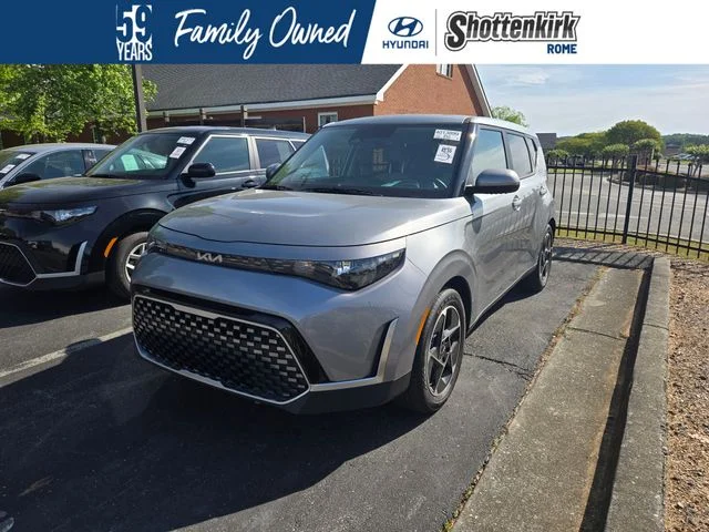 2025 Kia Soul 2.0L EX 6 IVT's photo