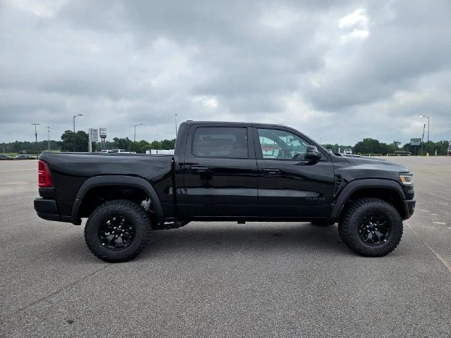 New 2026 Diamond Black Crystal Pearl-Coat Exterior Paint RAM RHO image 6