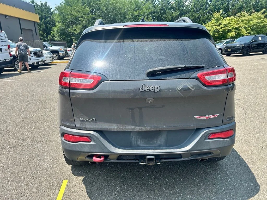 Used 2014 Gray Jeep Trailhawk image 5