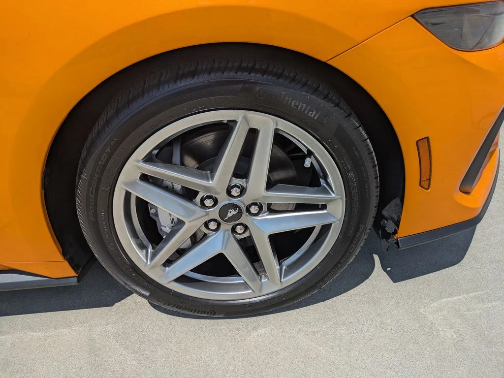 New 2026 Orange Fury Metallic Tri-coat Ford GT Premium image 10