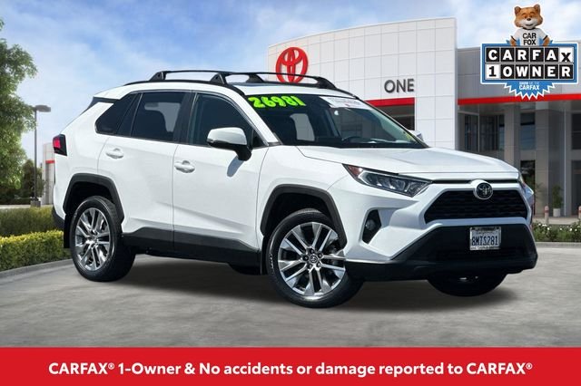 Certified Used 2019 White Toyota XLE Premium image 2