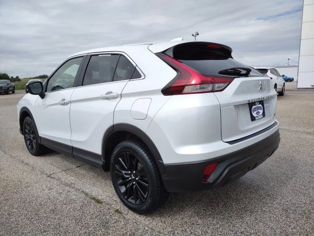 Certified Used 2024 White Mitsubishi  image 3