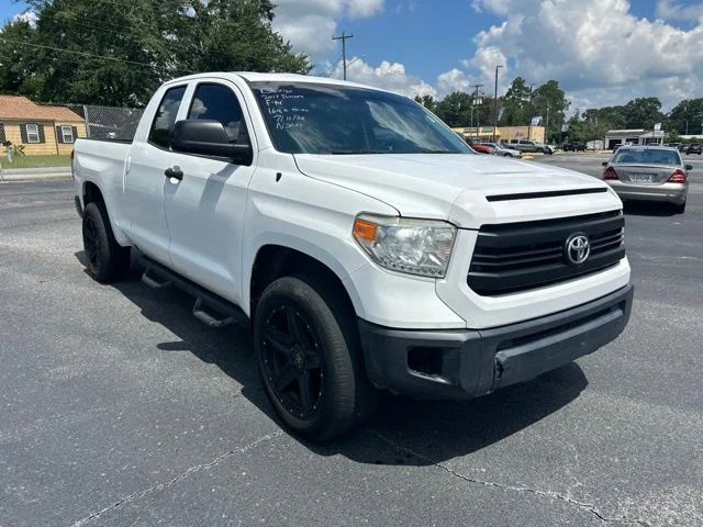 Used 2017 White Toyota SR image 6