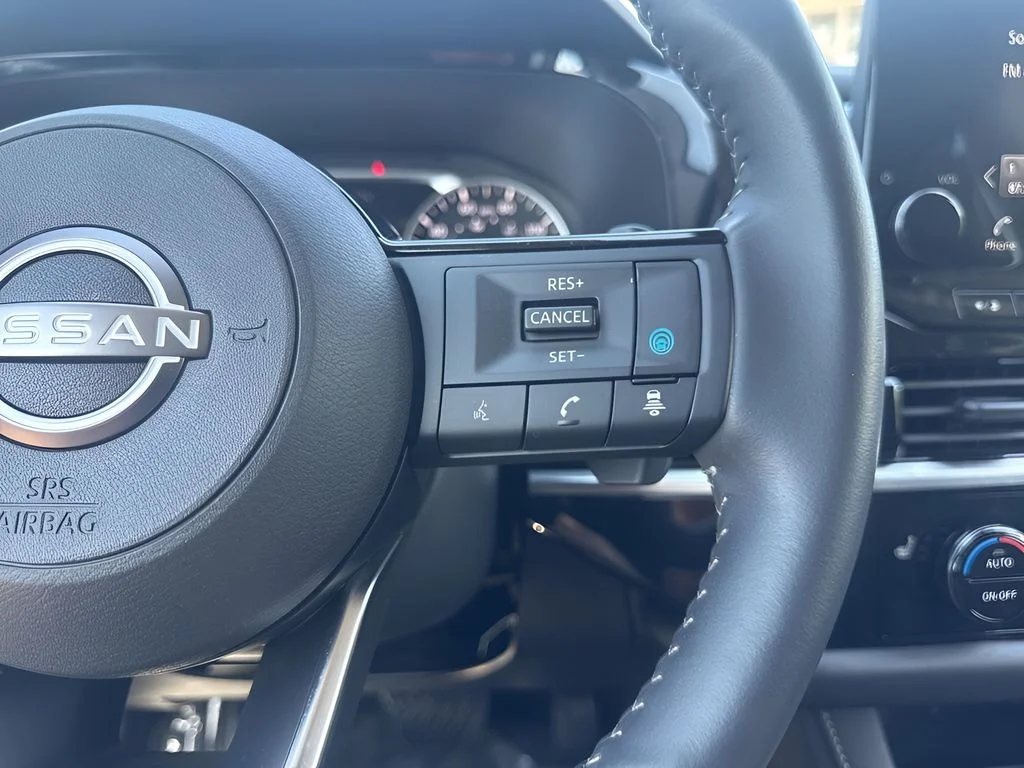 Used 2025 Gray Nissan SL image 16