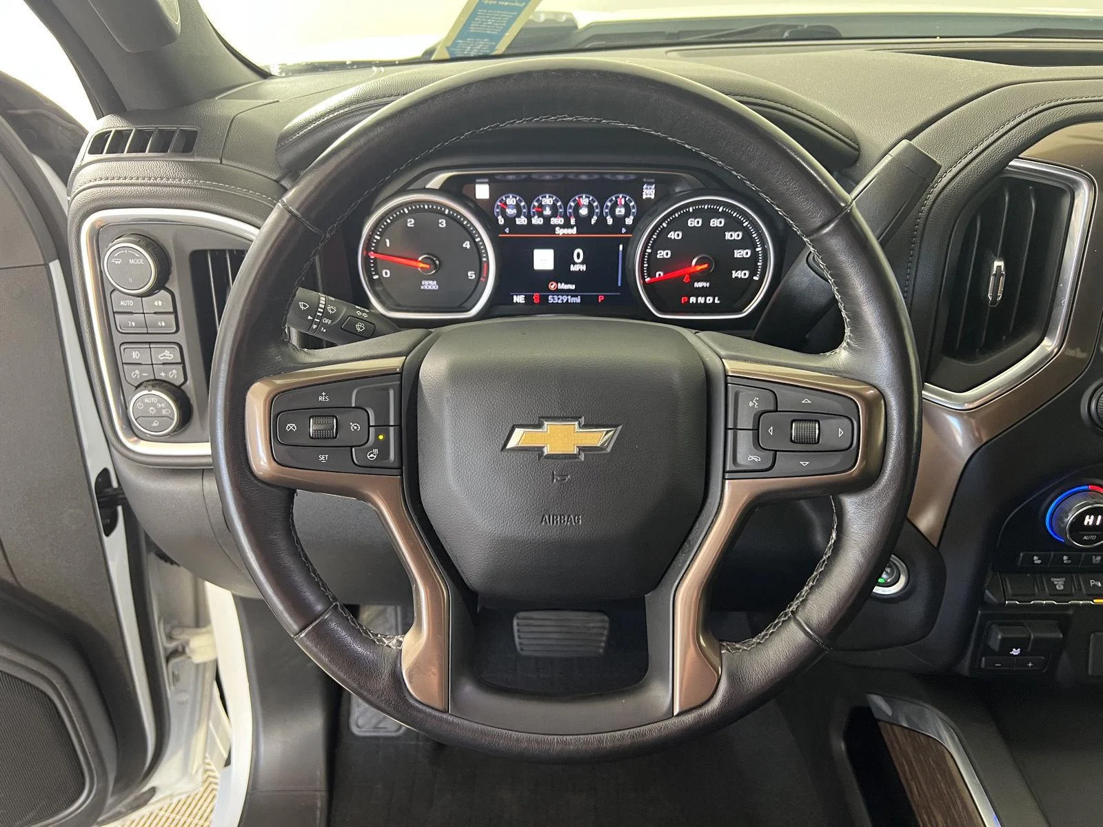 Used 2022 SUMMIT WHITE Chevrolet High Country image 9
