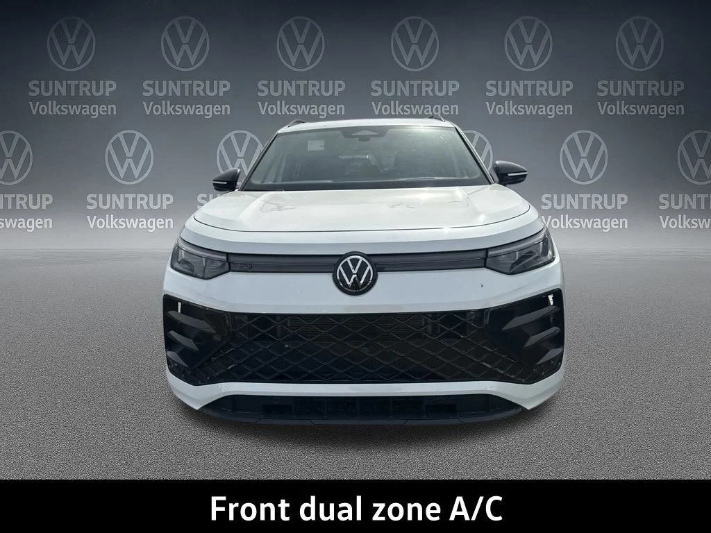 New 2026  Volkswagen 2.0T SE R-Line Black image 9