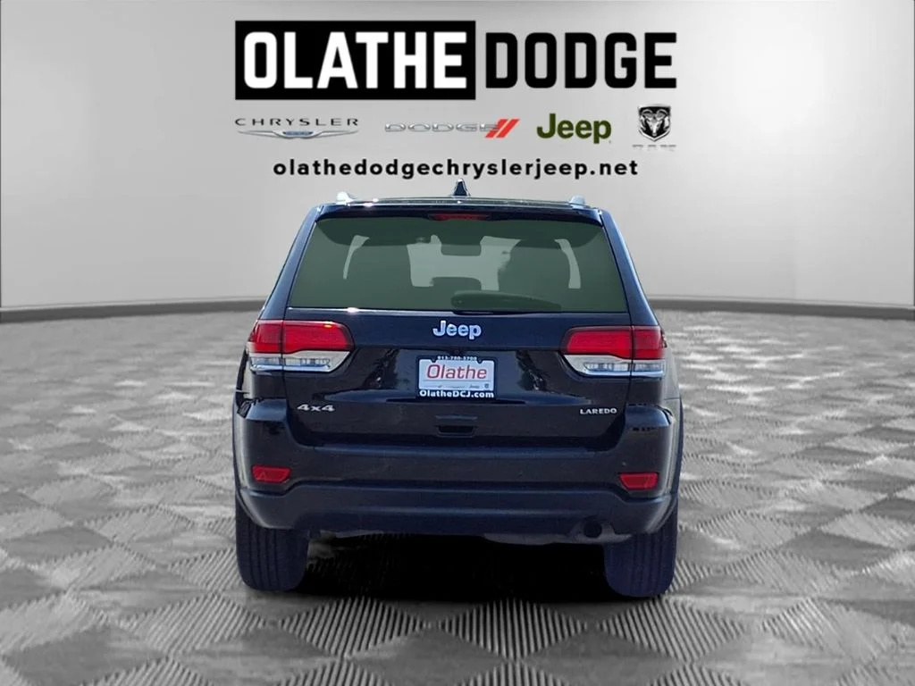 Certified Used 2021 Black Jeep Laredo X image 25