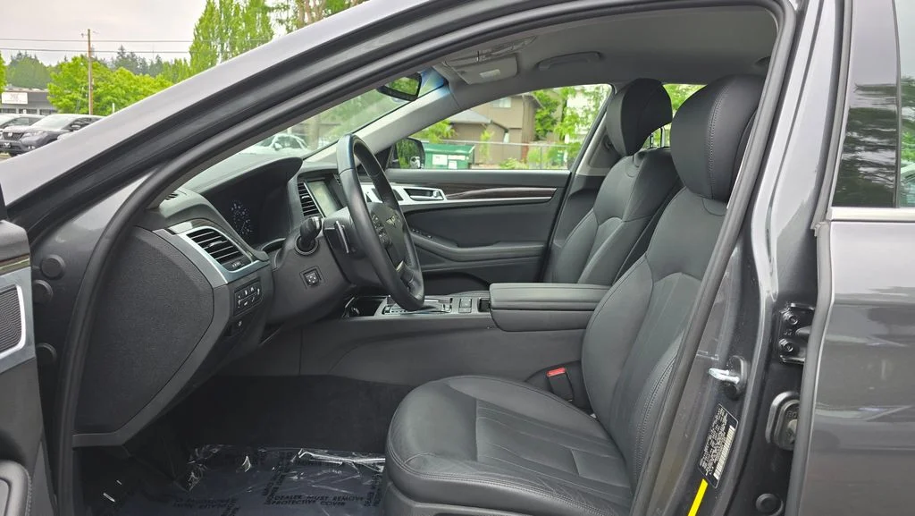Used 2018 Gray Genesis 3.8 image 20