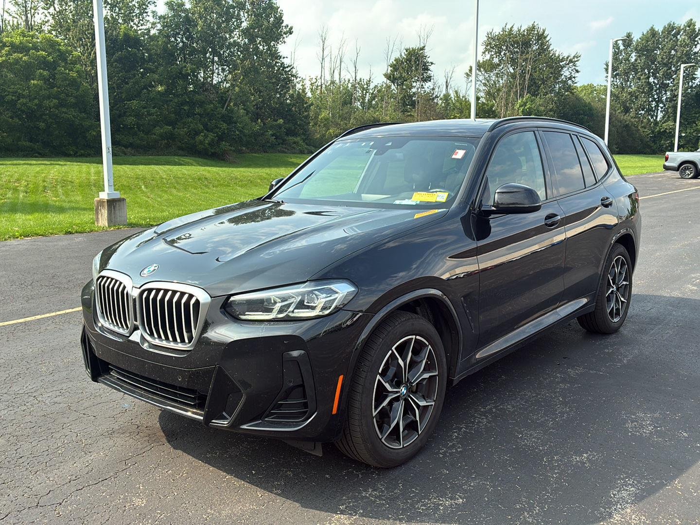 Used 2024 Black Sapphire Metallic BMW xDrive30i image 18