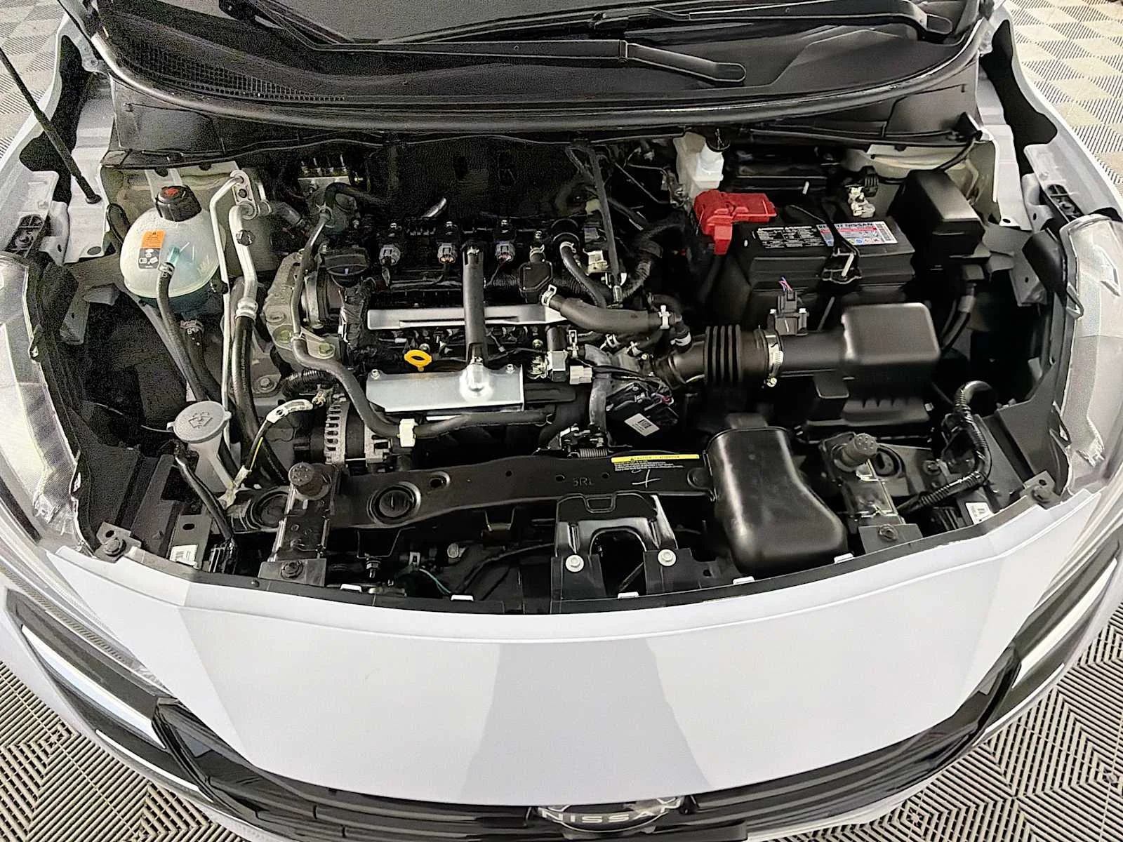 Certified Used 2025 Gray Sky Pearl Nissan SV image 26