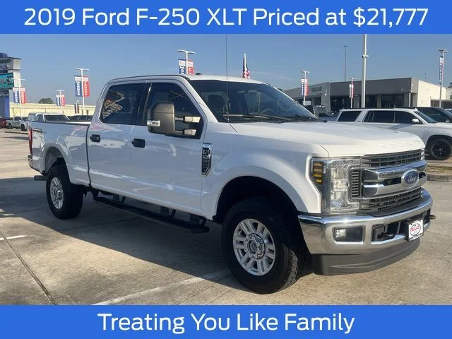 2019 Ford F-250 XLT 4x4 Crew Cab 6-3/4' Box's photo