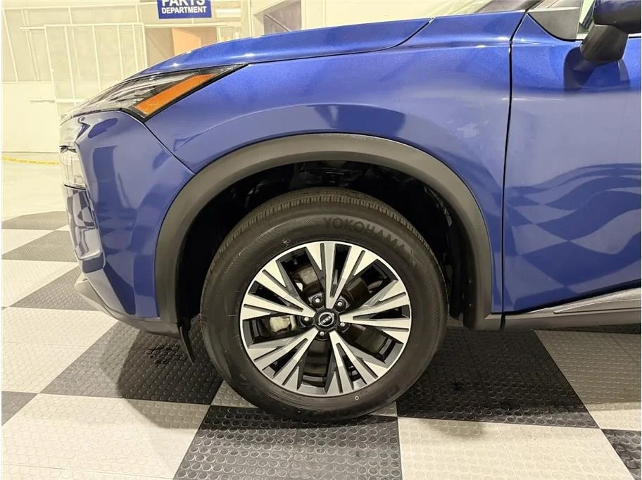 2022 Nissan Rogue SV - Photo 11