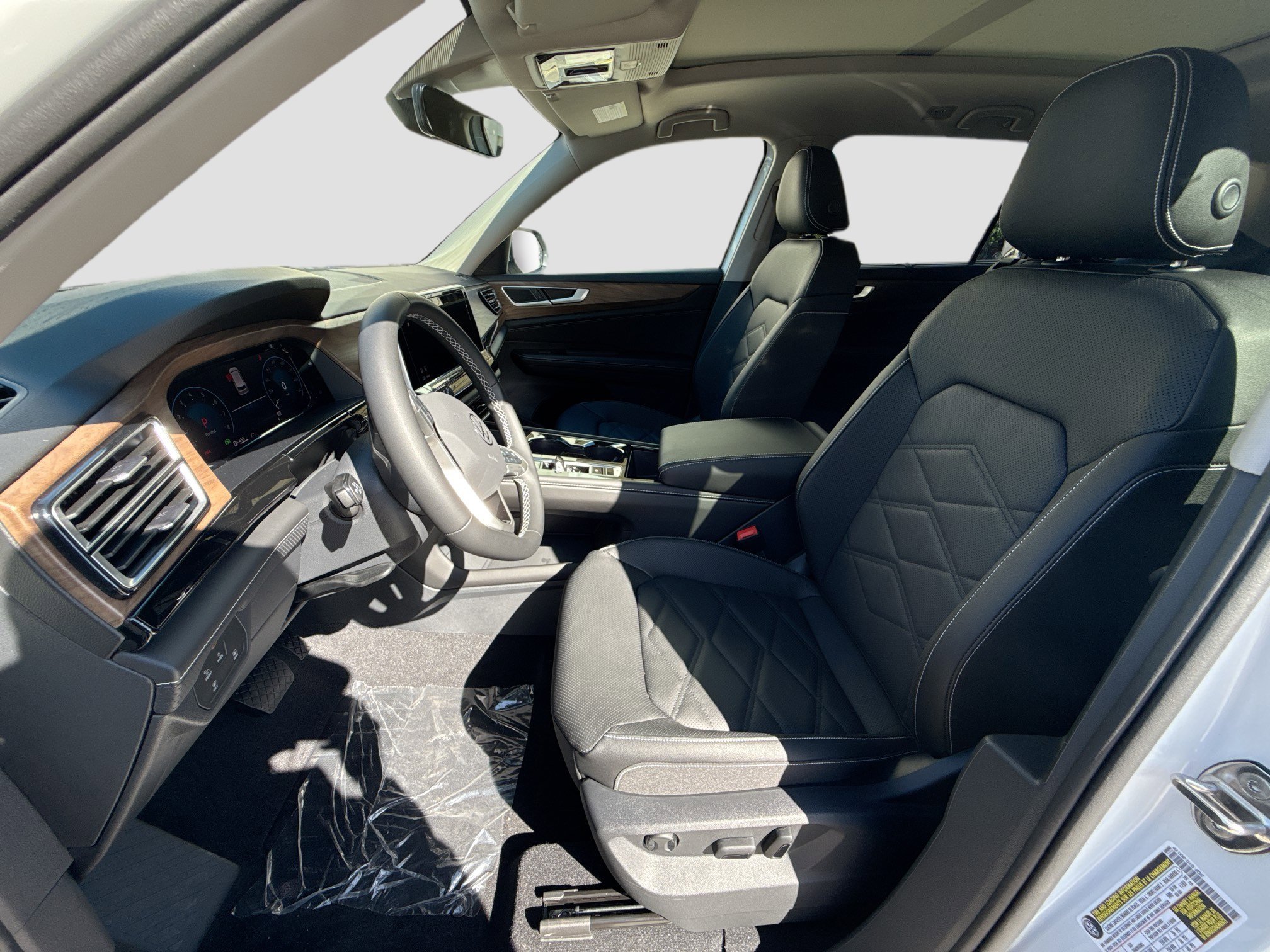 2026 Volkswagen Atlas SE w/Tech - Photo 17