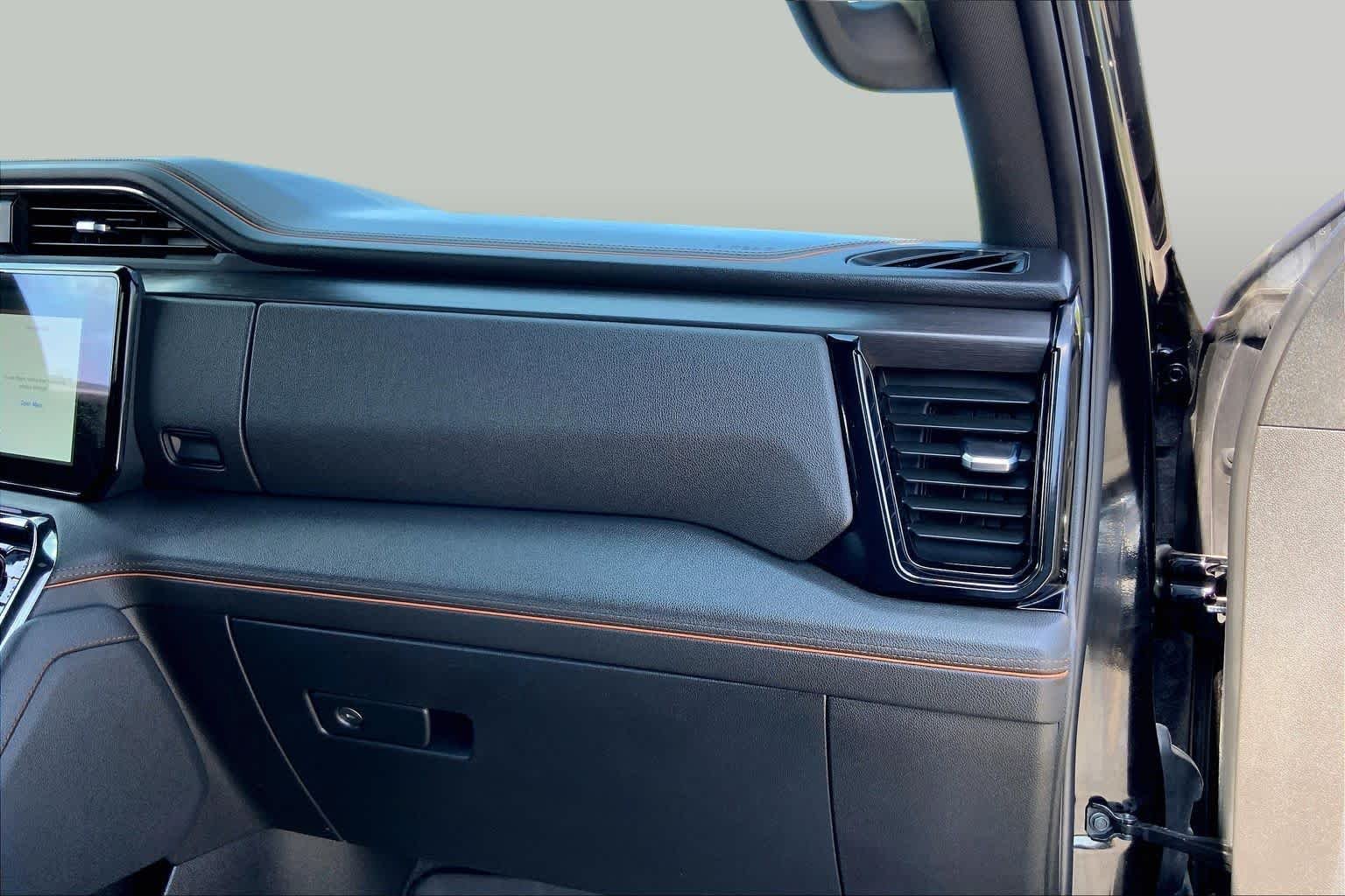Used 2024 Onyx Black GMC AT4 image 18