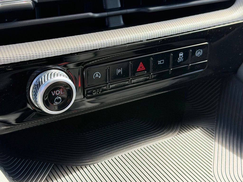 New 2027 Carbonized Gray Metallic Ford Active image 14