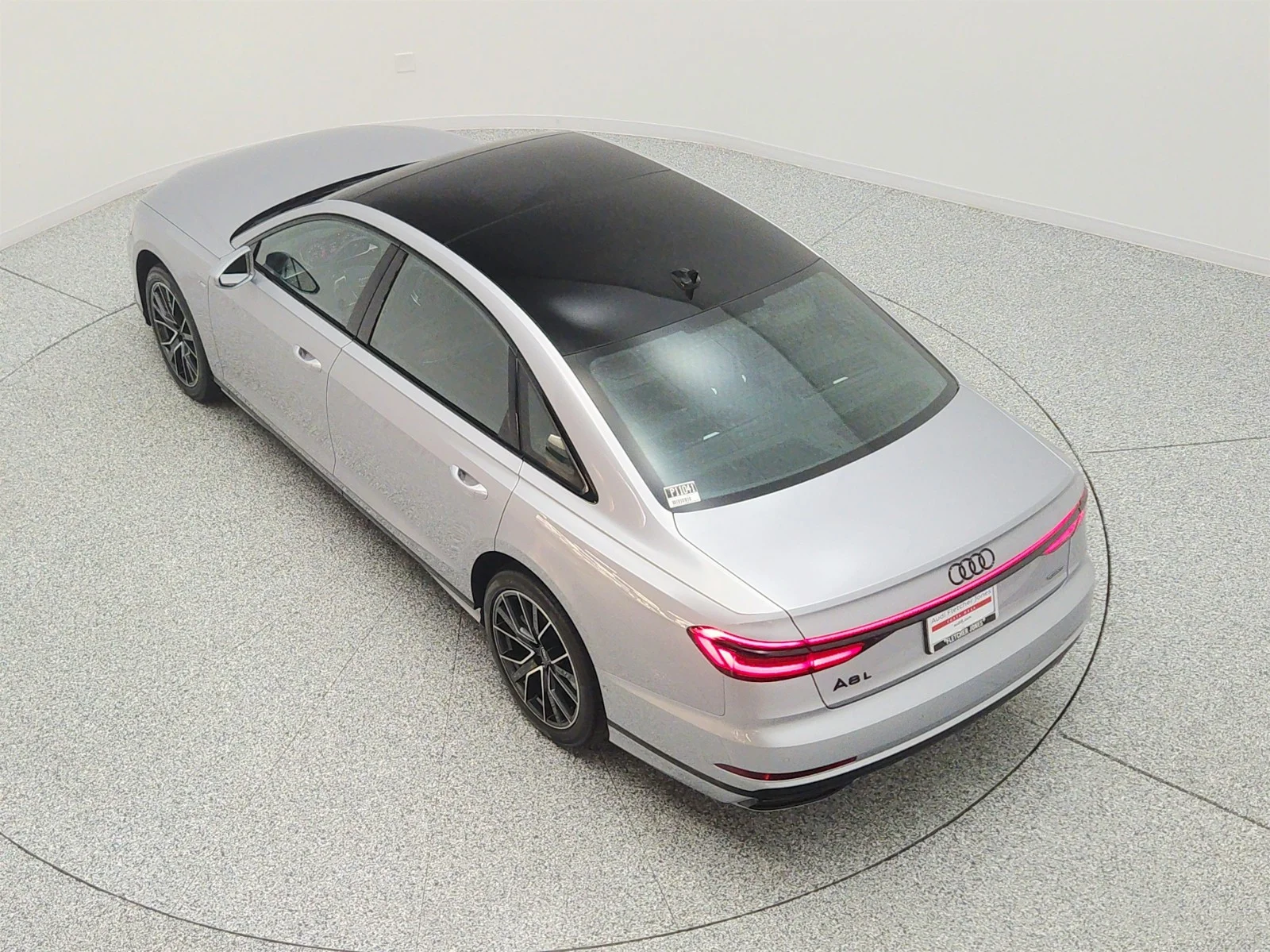 Used 2021 Florett Silver Metallic Audi L 55 TFSI quattro image 28