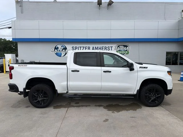 Used 2023 White Chevrolet Custom Trail Boss image 11