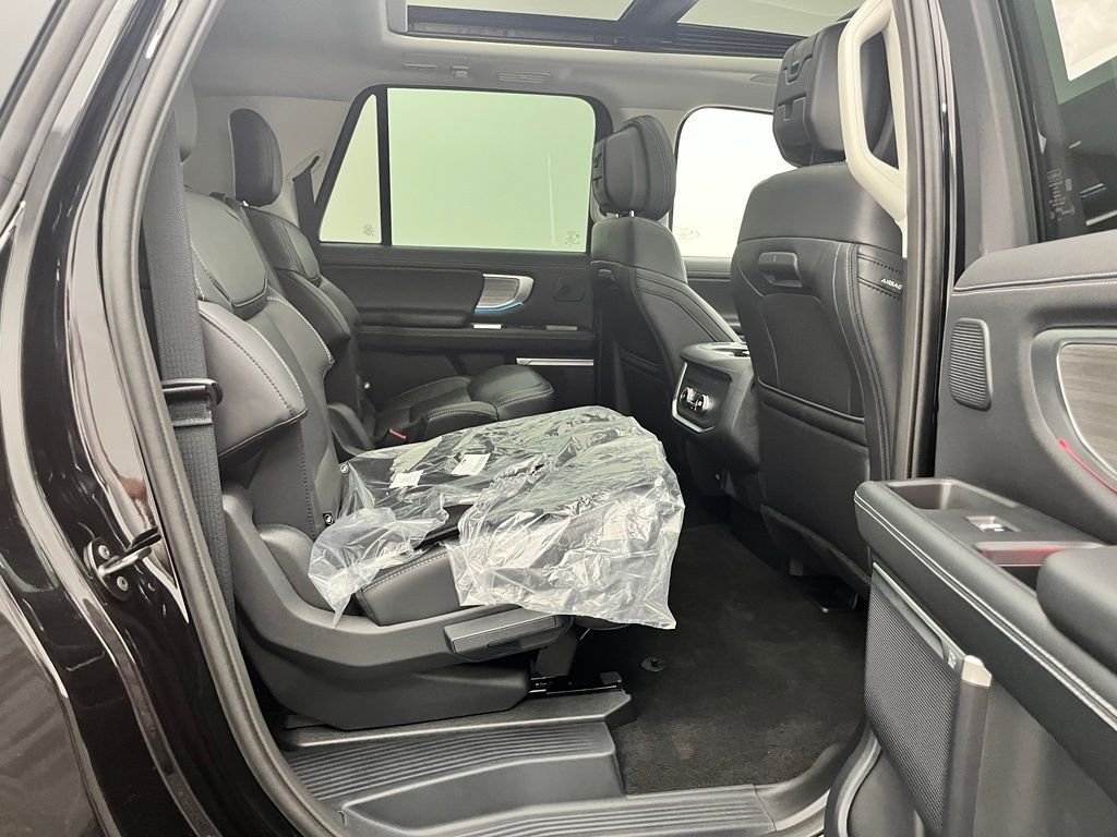 New 2026 Black Ford Platinum image 37