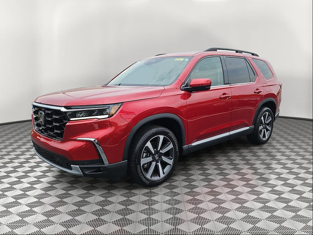 Certified Used 2025 Radiant Red Metallic II Honda Touring image 2