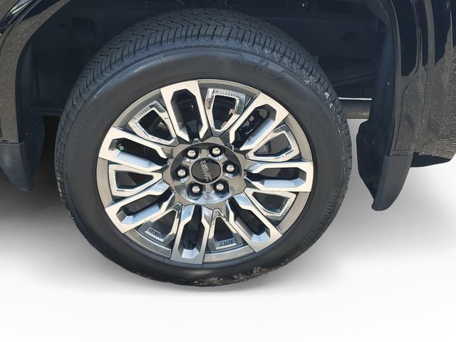 Used 2025 Onyx Black GMC Denali Ultimate image 29