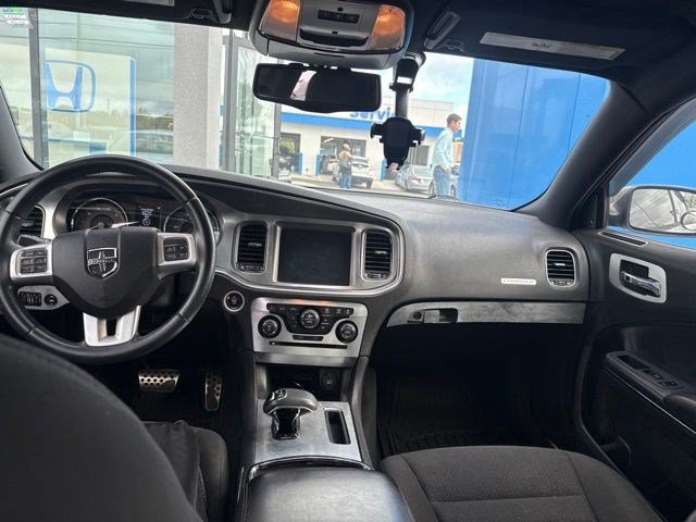 Used 2013 Billet Silver Metallic Dodge SXT image 13