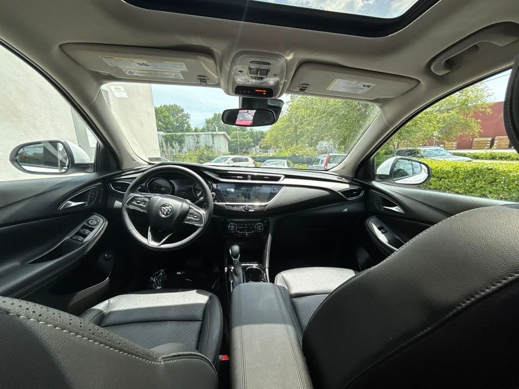 Used 2022 White Buick Essence image 19