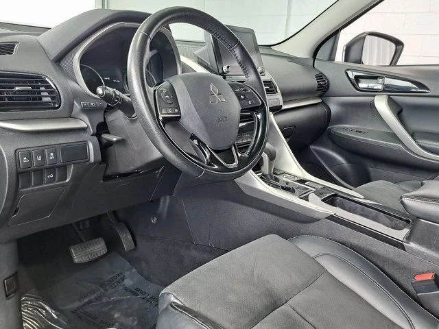 Used 2024 Black Mitsubishi SE image 8