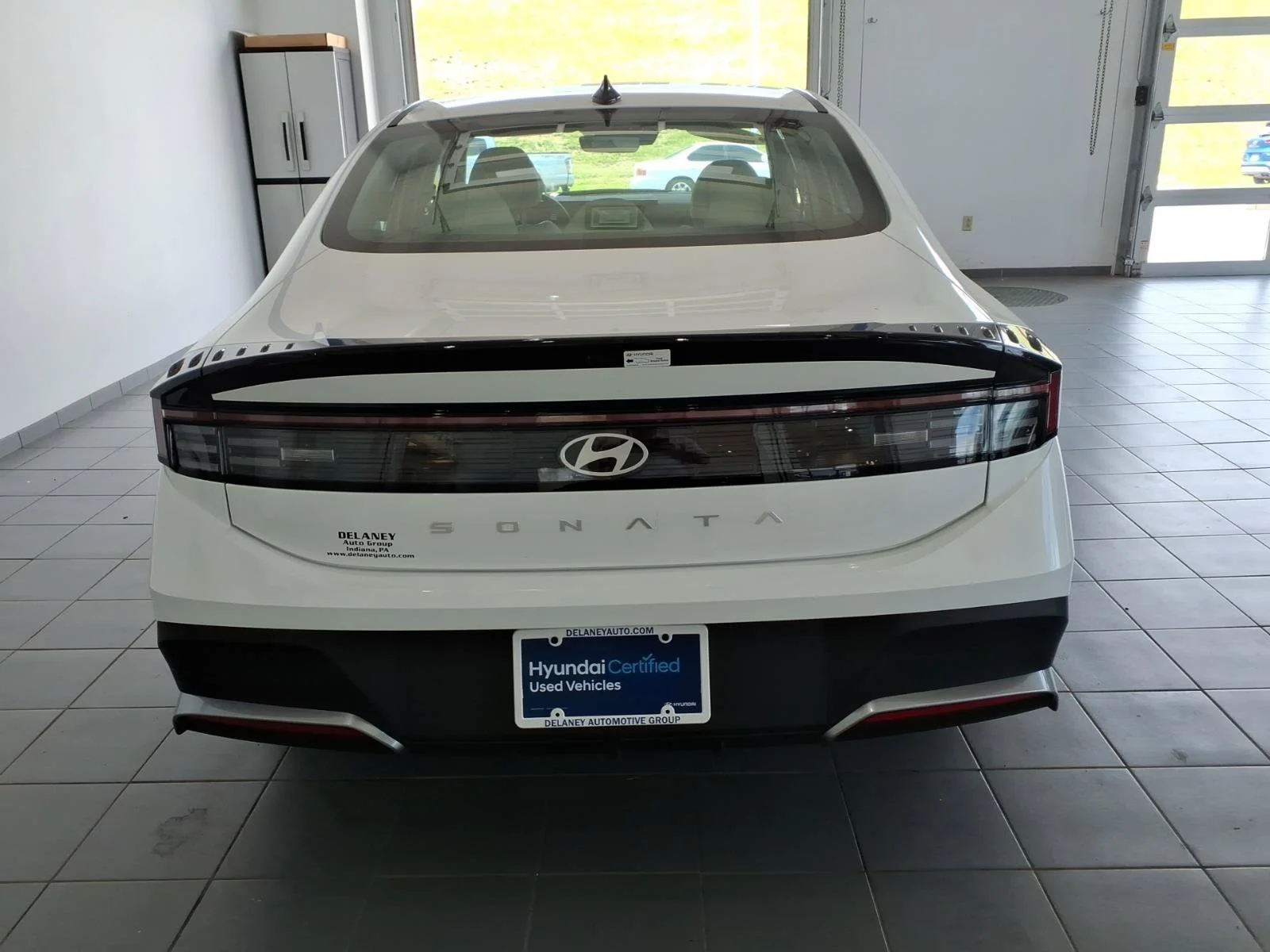 Used 2025 Serenity White Hyundai SE image 6