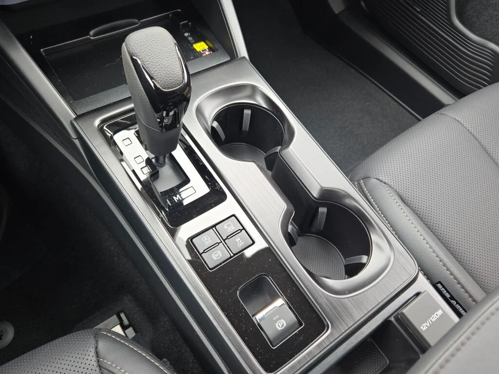 New 2026 CRYSTAL WHITE PEARL Subaru Limited XT image 29